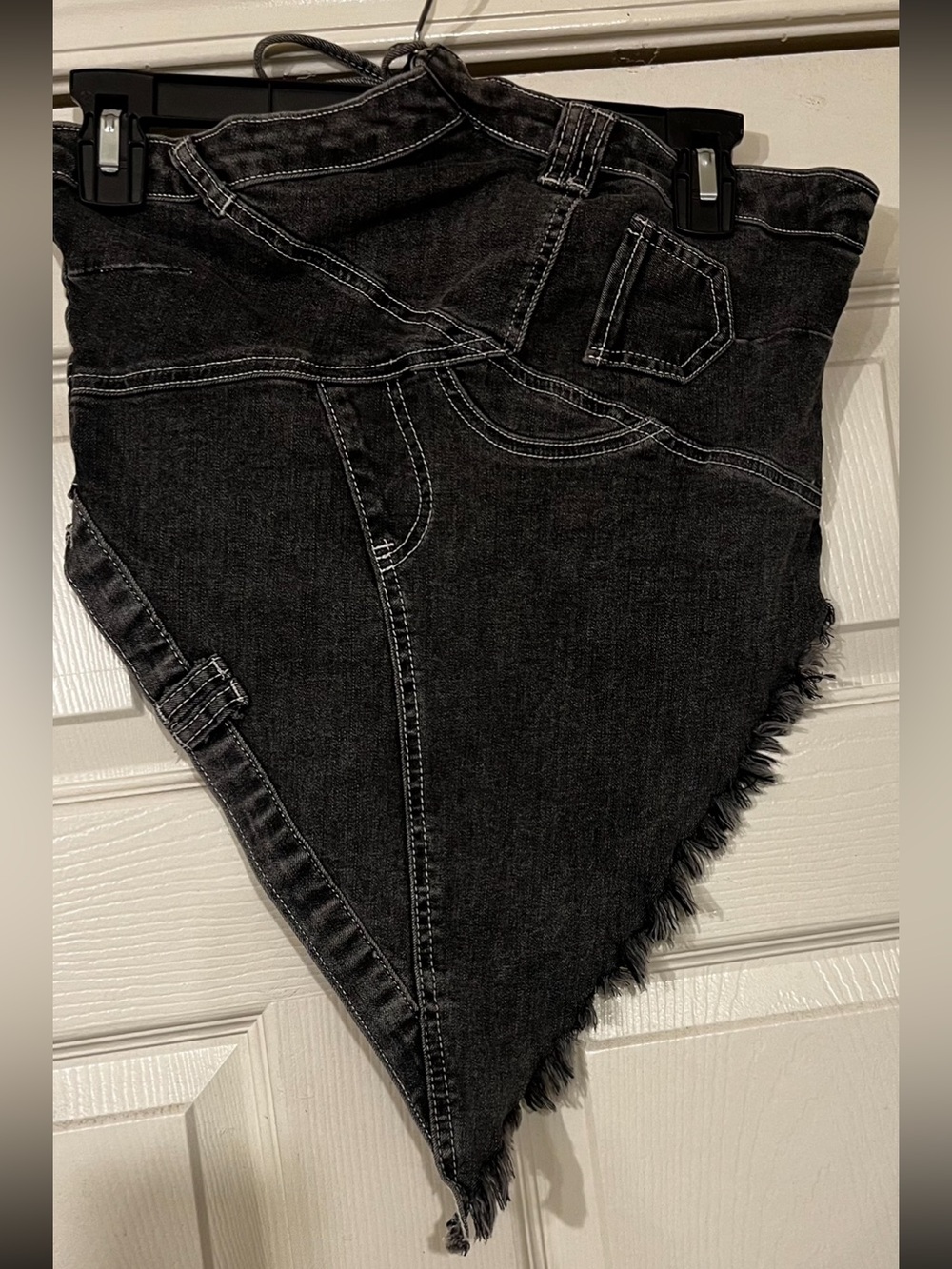 Fashion Nova Halter Top and High-Rise Straight Leg Jean Set in Charcoal Black - Picture 5 of 6